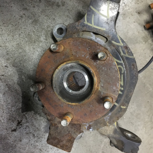 Ступица Nissan Z51/PNZ51/TNZ51/Z51R Murano перед, лев ABS голая 40203-JP11A