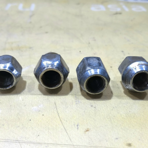 Гайка колесная Nissan/Subaru B15/BP5 Sunny#Legacy M12x1,25.Закрытая 40224-V5510/28171AG000