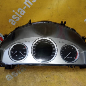 Панель приборов Mercedes C-Class W204 M272E25 '2008 260 km/h Avantgarde A2045409148