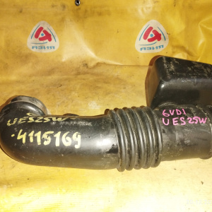 Гофра впускного коллектора Isuzu 6VD1 Wizard UES25W резиновая 897194-710