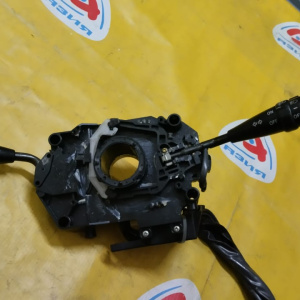 Блок подрулевых переключателей Toyota Hiace KZH106 84310-26701