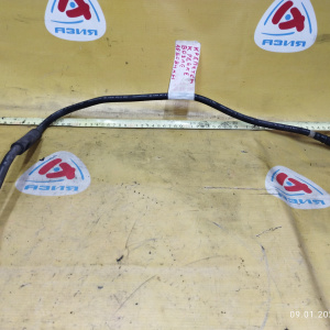 Шланг топливный Mazda ZL01-13-49YF Familia BJ5W ZL-DE 2WD ОБРАТКА соединение топливопровода между двс и кузовом