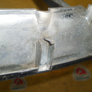 Очки под фару Toyota Hilux Surf LN130 53132-89117 L габ.35-30 Дефект крепления