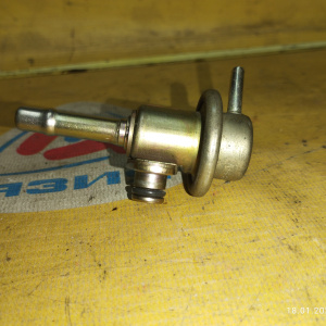 Регулятор давления топлива Nissan A44-S20  L20 2613E Sunny/AD/Wingroad B15/Y11 QG16