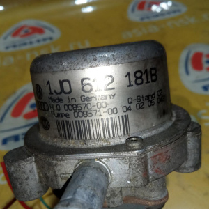 Вакуумный усилитель тормозов Volkswagen 1J0612181B Golf 4 1J1/9C1/1C1