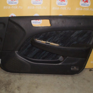 Обшивка двери Honda Accord/Torneo CF4 перед, прав