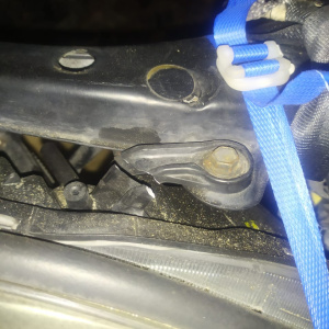 Ноускат Toyota Harrier GSU36 a/t дефект крепления  фар, обвес ЦВЕТ 062 ф.48-33 xenon,т.48-29