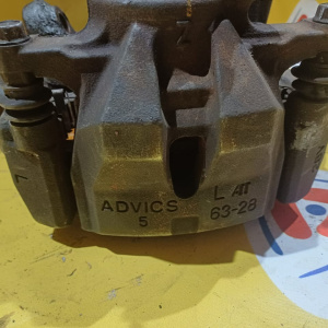 Ступица Toyota ACA30 RAV4 перед, лев ABS 63-28 30ШЛИЦОВ