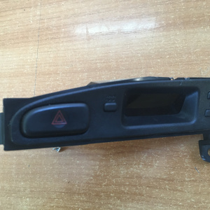 Часы Toyota Carina ED ST202 83910-20690