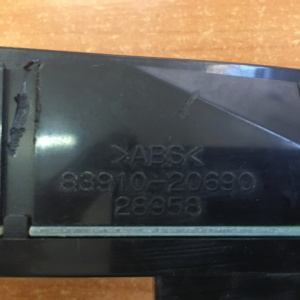 Часы Toyota Carina ED ST202 83910-20690