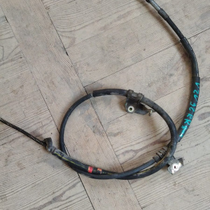 Тросик Ручника Toyota VZV32 Camry Prominent зад, прав диск