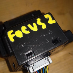 Переключатель поворотов Ford Focus 2 CAP/DA3 '2004- Хэтчбек 4M5T-13335-BD