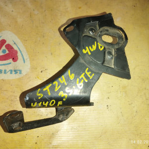 Крепление подушки ДВС Toyota 3S-GTE Caldina ST246 4WD a/t перед U140F F ( E )