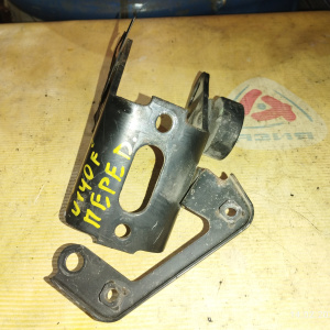 Крепление подушки ДВС Toyota 3S-GTE Caldina ST246 4WD a/t перед U140F F ( E )