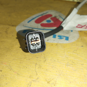 Датчик кислородный Mitsubishi 4G63 Airtrek CU2W перед, прав 4 конт. номер 1 SOHC ДЕФЕКТ 234000-8572