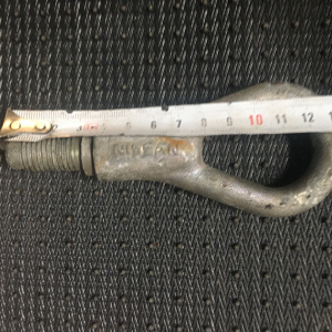 Крюк буксировочный Nissan