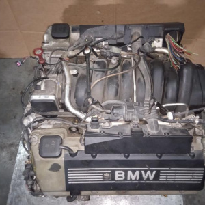 Двигатель BMW 7-Series M62B44TU/448S2-52281857 740i GG81 E38 '1998