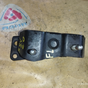 Подушка двигателя Toyota 5S Camry Gracia SXV20/SXV10 передний привод a/t низ. L 12372-03080/-03060