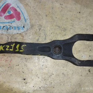 Вилка сцепления Toyota 31233-60090 Land Cruiser Prado KZJ95/KDJ95 1KZ/1KD/2KD чугунная