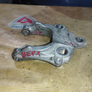 Крепление подушки ДВС Honda L13A Fit GE6 CVT перед, лев 50TF0