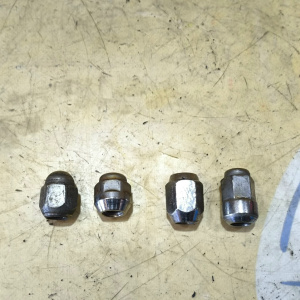 Гайка колесная Toyota/Honda/Mazda 1.5 Закрытая