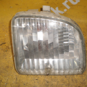 Повторитель в бампер TOYOTA 42-22 лев RAV4 ZCA25 Дефект стекла