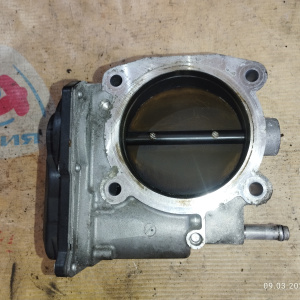 Заслонка дроссельная Toyota/Lexus 2UZ-FE Land Cruiser#LX470 UZJ100/UZJ200/UZN215/UZJ120/UCK35 VVTI электронная 22030-50200