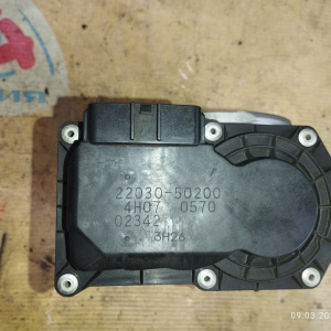 Заслонка дроссельная Toyota/Lexus 2UZ-FE Land Cruiser#LX470 UZJ100/UZJ200/UZN215/UZJ120/UCK35 VVTI электронная 22030-50200