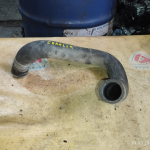 Патрубок  радиатора Toyota 16572-22130 Auris/Corolla ZRE150/ZRE152 1ZR-FE/2ZR-FE L низ