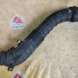 Гофра впускного коллектора Honda F18B/F20B Accord CF3/CF4 резиновая без влагоотделителя 17228-PCA-000