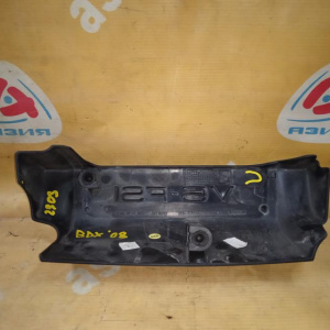 Накладка декоративная на двс Audi BDX A6 C6/4F2 V6-FSI спереди (дефект одного крепления) 06E103925F