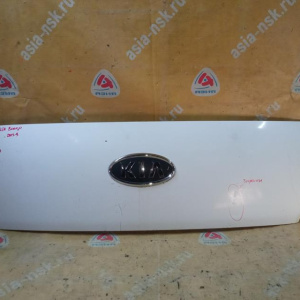 Капот Kia Bongo 3 PU/HD '2004- с эмблемой (дефект справа сверху замят, тычки)