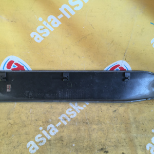 Накладка на дверь Mitsubishi Outlander CW5W зад, прав 5757A022