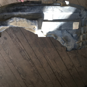 Подкрылок MITSUBISHI Outlander CW5W перед, лев дефект 5370A953