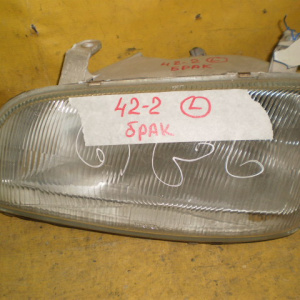 Фара TOYOTA 42-2 лев RAV4 SXA10 Брак
