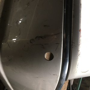 Бампер TOYOTA Brevis JCG10 зад под Сонары дефект 52159-51040