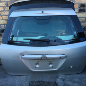 Дверь задняя TOYOTA Voltz ZZE136 Дефект