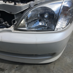Ноускат Toyota Nadia ACN10 '2001-2003 a/t дефект крепления левой фары ф.44-45 Xenon