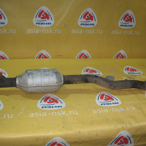 Бочка глушителя Mitsubishi Lancer CY4A средняя часть с катализатором