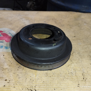 Шкив помпы Toyota 16371-13010 Town Ace Noah KR42 7K-E 1 клиновой