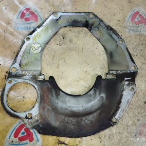 Кожух маховика Nissan Terrano R50 VG33 m/t пластина  ( металл ) из двух частей
