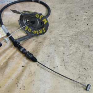 Тросик газа Nissan 182015V000 / 182015V005 R'nessa N30 SR20-DE длина 985 мм.