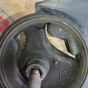 Подушка двигателя Nissan SR20/QG18 R'nessa N30/W11 2WD a/t ДЕФЕКТ F н 11271-5V000/112705V000