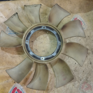 Крыльчатка Isuzu 6VD1 Wizard UES25W диаметр по центрам болтов 163 мм. длина 470 мм. 470-11-1