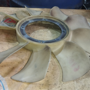 Крыльчатка Isuzu 6VD1 Wizard UES25W диаметр по центрам болтов 163 мм. длина 470 мм. 470-11-1