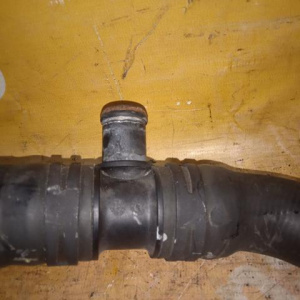 Патрубок радиатора Volkswagen 5N0122101AN Tiguan 5N2 CCZD L в