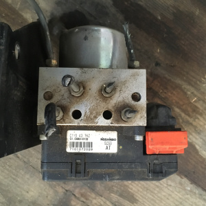 Блок ABS Mazda CP8W Premacy