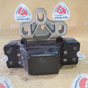 Подушка двигателя Volkswagen CCZC/CCZD Tiguan 5N2 2.0 TSI 4WD DSG-7 перед, лев 3C0199555S, 3C0199555AE