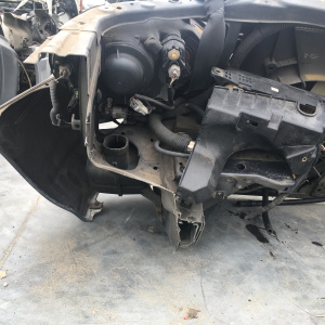 Ноускат Toyota Harrier MCU15 +бачок омыв.+абсорбер+блок ABS(дефект крепления L фары) ф.48-4