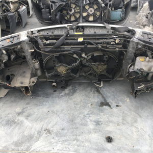 Ноускат Nissan Bassara JNU30 KA24 a/t под сонары+бачок омыв.+расш.+абсорбер (дефект радиатора) ф.100-63586(Xenon) тум.114-63514